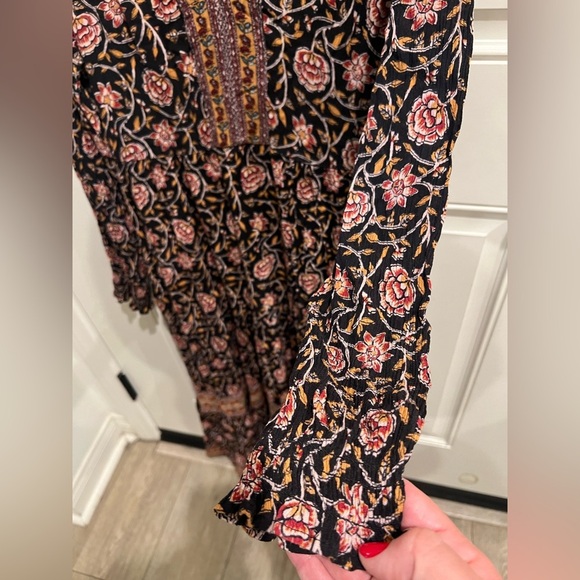 Knox Rose Medium Brown and Orange Tiered Sundress with Bishop Sleeves - Picture 6 of 11